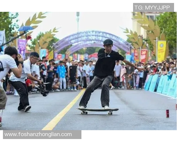 南京滑板队荣登全国滑板意识排行榜第六名展现青春活力与团队精神
