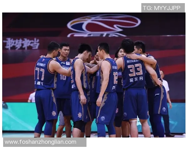 南京篮球队近期状态分析与表现评估全面解读